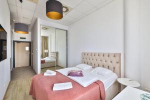 Al. Jerozolimskie 216 Perfect Apart