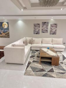 luxurious hidden gemstone 3BR APT in Helioplis شقة فندقية فاخرة