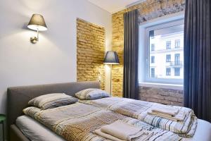 Domillion old town duplex 14ppl free parking L4D