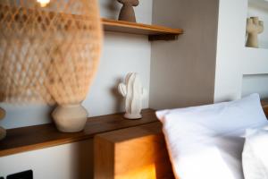 New Luxury villa walk to Atlas, Finns and Berawa beach