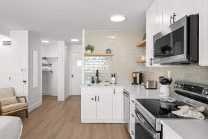 Beach Front Ocean View Condo - Top of the Gulf 523