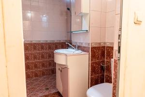 The Lindens Peaceful 1BR with Free Parking and Green Views