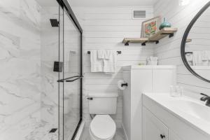 Renovated Beach Front Ocean View Condo TOG 723