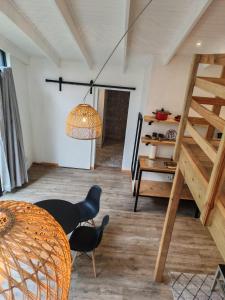 Your Quiet Retreat Near Cape Town & Wine Country