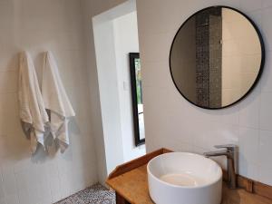 Your Quiet Retreat Near Cape Town & Wine Country