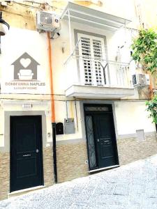 DonnAnna Naples City Center