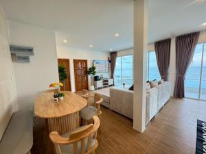 SunRise Beachfront Cha am