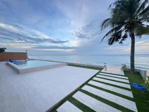 SunRise Beachfront Cha am