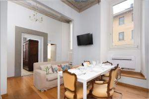 Florence Duomo Grand Apartment