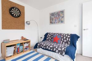 Modern Family Retreat Nr Beaches and Marina