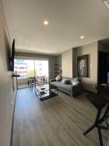 Apto Torre Centauro, El Laguito