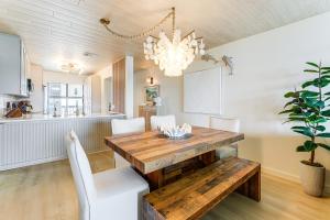 Heated Pool Access Bayfront Isla Del Sol Condo