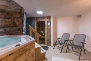 Luxury Wellness Chalet Mária - 5 bedrooms