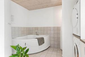 TV1583-Albaek-Musvagevej-160