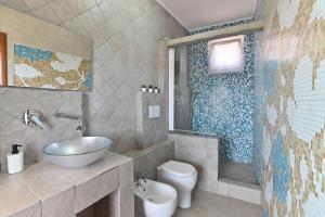 IzzHome Sea Style Apartment img38