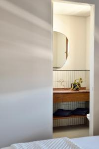 KARYATIS LUXURY MAISONETTE by K&K