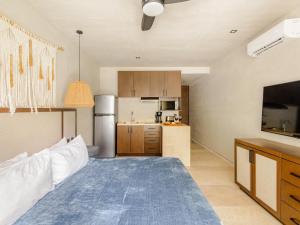 Tulum City Apartments Bakal C
