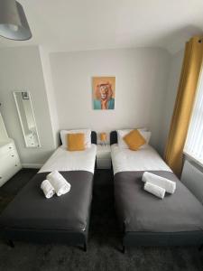 Weldon House- 3 bedroom city house