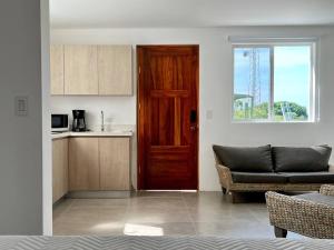 Casa Blanca Manuel Antonio B1, Central, Pool, Gated