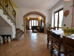 Villa in Suvereto with Pool and Scenic Views