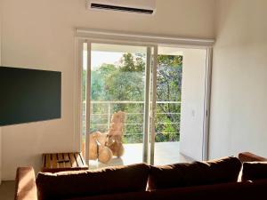 Casa Blanca Manuel Antonio B2, Central, Pool, Gated