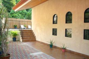 Casa Sophia A Cozy, Treetop, Sea View Gem