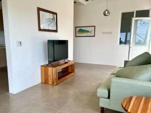 Casa Blanca Manuel Antonio A2, Central, Pool, Gated