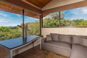 Casa Sophia A Cozy, Treetop, Sea View Gem