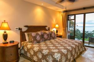 Shana Residences 310 Sea View Condo Walk to beach