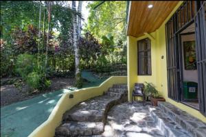 Dos Palmas1200sqft 1King 1Queen,AC,WiFi,Pool,Gated