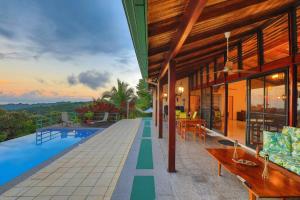 Casa Kilimanjaro Nature, Amazing Views and 6 Acres