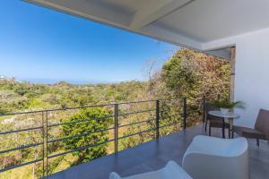 La Maison Blanche Nicoya, Pool, Views, and Wildlife