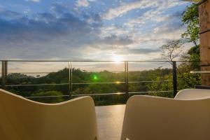 La Maison Blanche Nicoya, Pool, Views, and Wildlife