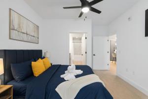 Parkside Chic 2BR Near Regions Field n Park