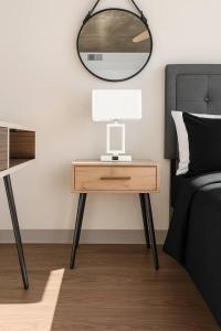 Bright n Airy Studio Perfect City Escape 9