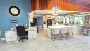 Spacious 3BDR 2B Home with Hurricane Impact Windows - Port St Lucie