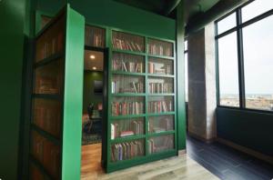 The Magic City Travelers Nest