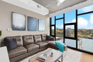 Prime 2BR Stay Five Points and Nightlife 7th