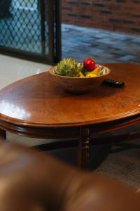 Urban Comfort Cozy and Convenient with a Shared Pool