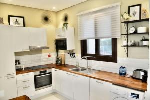 Stylish 2BR in Hawana Salalah with Beautiful Balcony