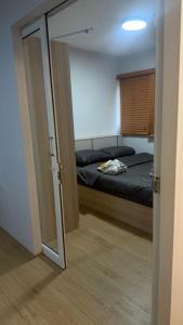 iMoji Stay-Room IMPACT