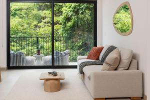 Loma Mar at Naumi, Ocean Views & Beach Club