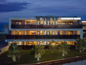 Malibu Imperial Seafront Apartments