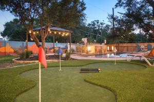Resort Style Backyard Pool Putt Putt Hot Tub