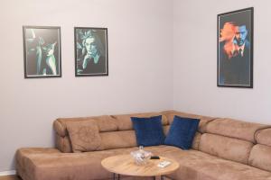 Matisse No15 - One Bedroom Apartment With Balcony