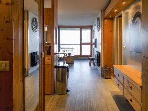 Résidence Nova - Appartement 2 pièces 6 personnes, lumineux avec une vue plongeante sur la vallée, un casier à ski, proche des pistes et des comm MAE-1889