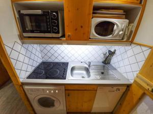 Résidence Nova - Appartement 2 pièces 6 personnes, lumineux avec une vue plongeante sur la vallée, un casier à ski, proche des pistes et des comm MAE-1889