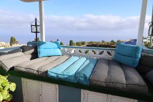 Casa con jardín y jacuzzi