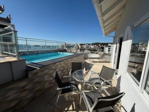 Cód 1 - Cobertura duplex com piscina privativa