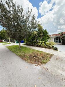 Urban Oasis Studio, Miami near Coral Gables #5